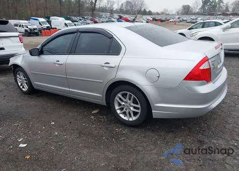 2011 Ford Fusion S z USA, uszkodzony, nr VIN 3FAHP0GA2BR254783